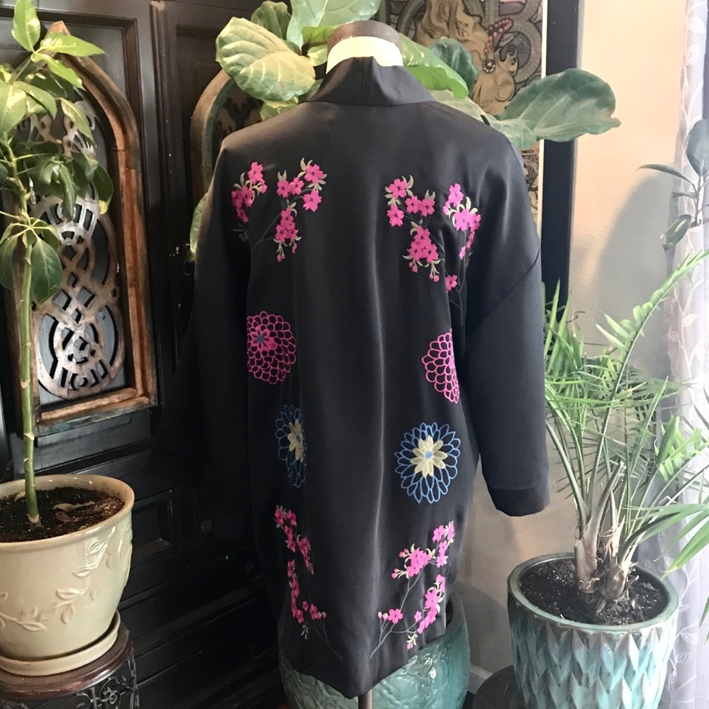 Cosima embroidered satin kimono jacket cover up - Picture 5 of 8
